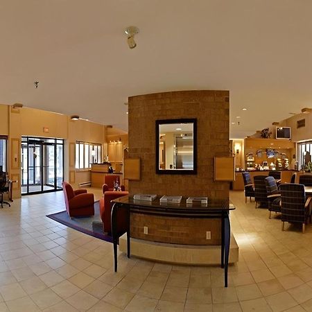 Holiday Inn Express Toronto East - Scarborough By Ihg Екстериор снимка