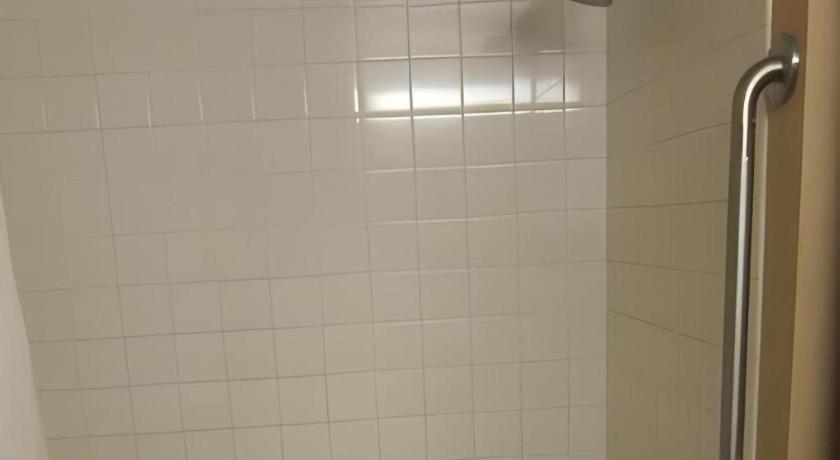 Holiday Inn Express Toronto East - Scarborough By Ihg Екстериор снимка
