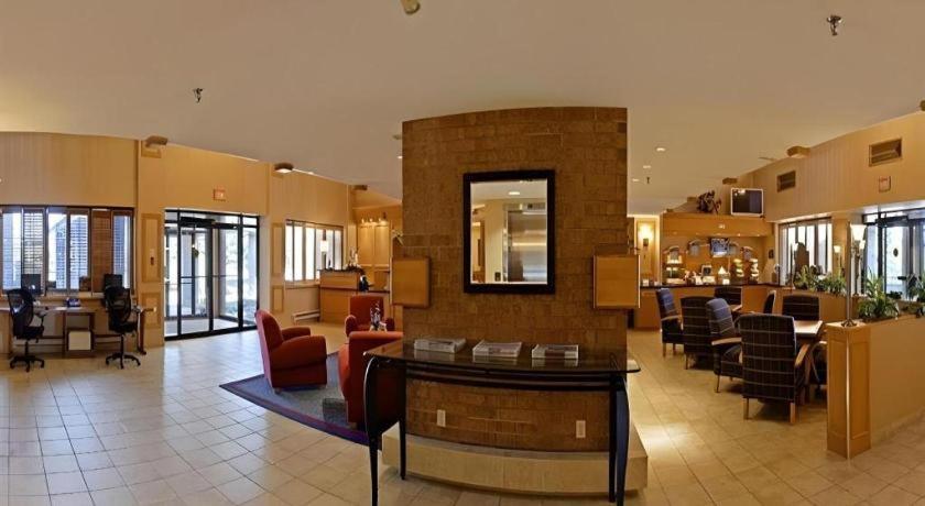 Holiday Inn Express Toronto East - Scarborough By Ihg Екстериор снимка